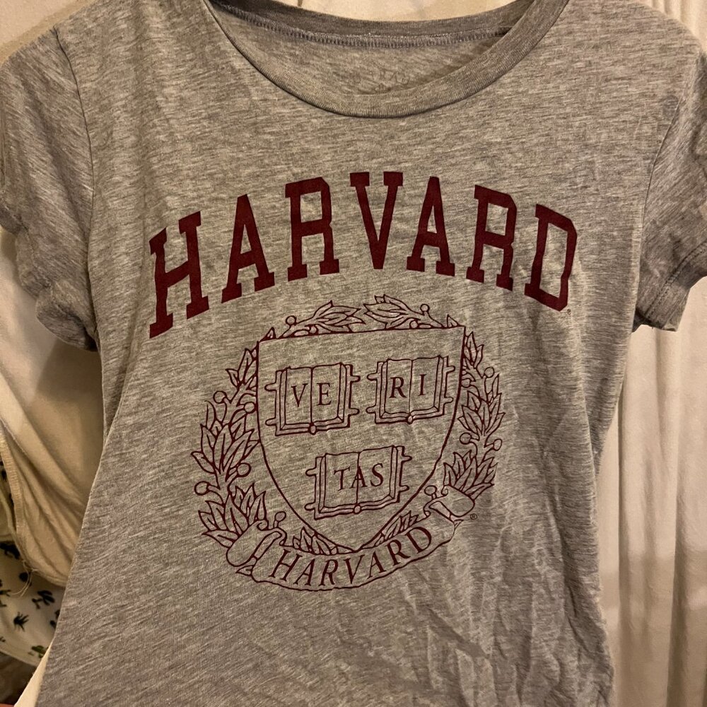 Harvard University T-Shirt